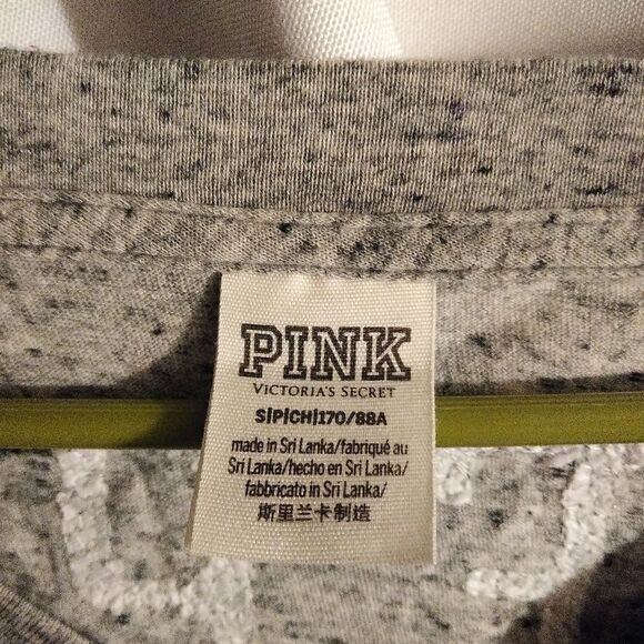 Pink Victoria's secret tee - Picture 4 of 6